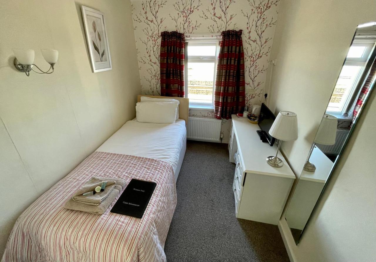 Windsor Park Hotel Blackpool Buitenkant foto
